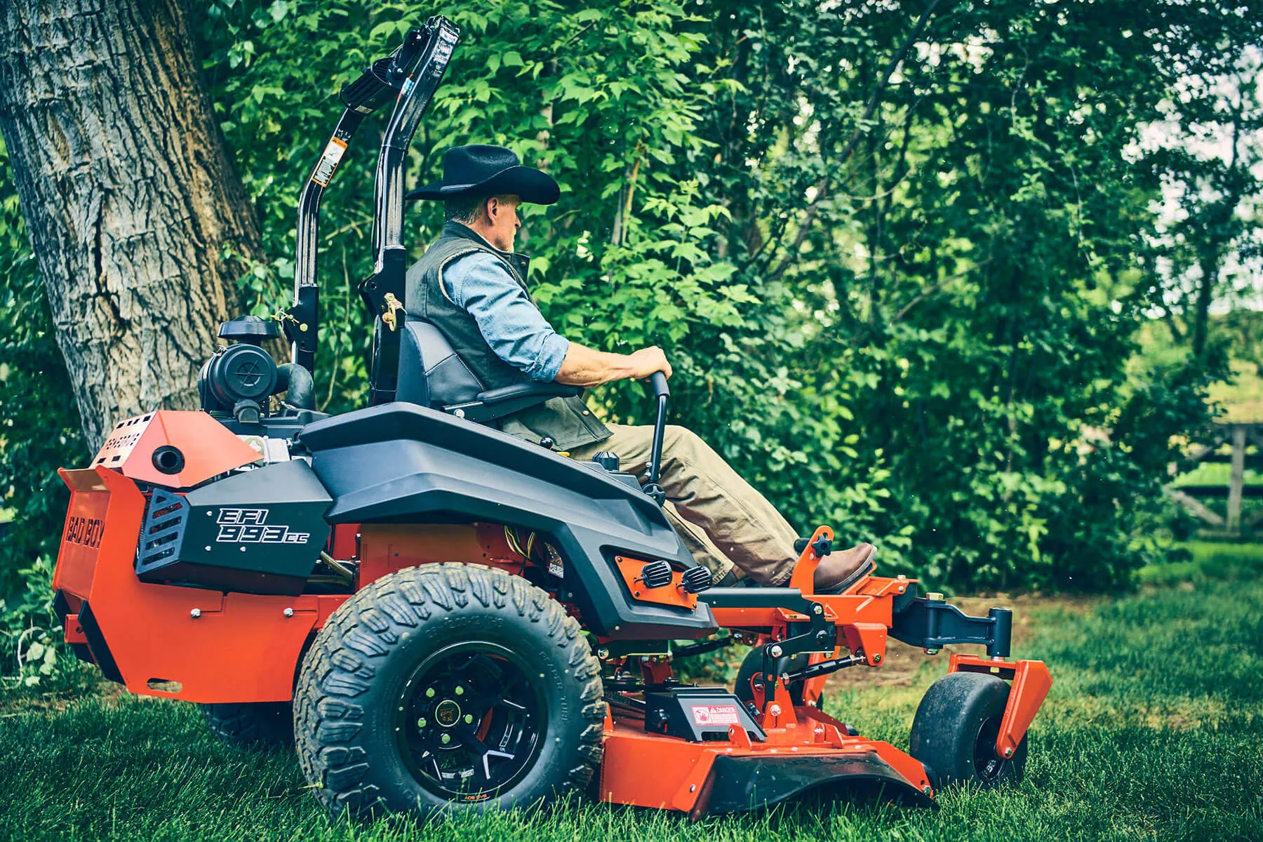 Bad Boy Renegade 72" Commercial Zero-Turn Mower w/ 38.5hp Kohler ECH980 EFI