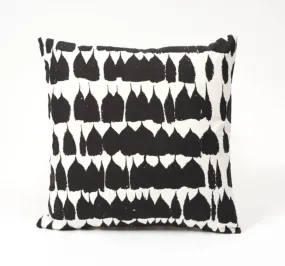 Queen of Spain: Abstract Black and White Linen Pillow Cover