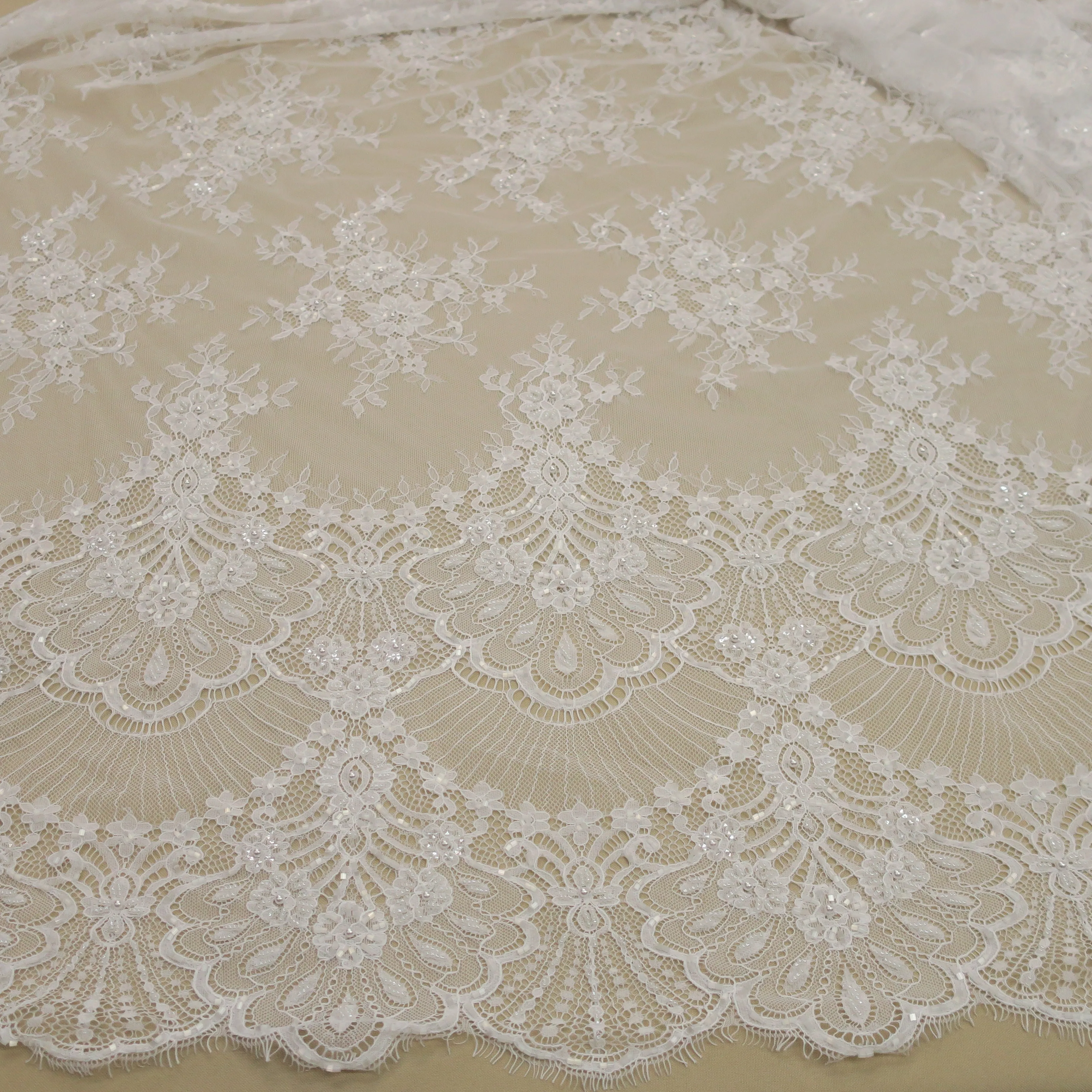 White Floral Embroidered Fan Double-Scalloped Lace